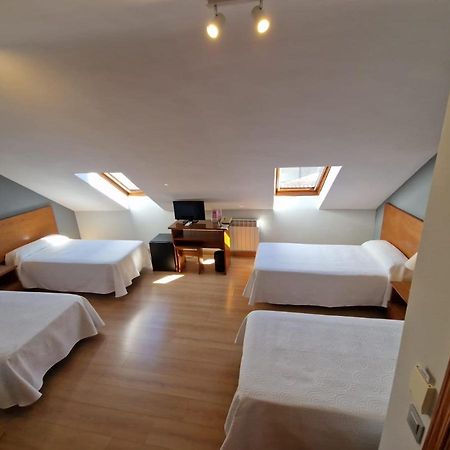 Hostal Santo Tome Toledo Eksteriør bilde