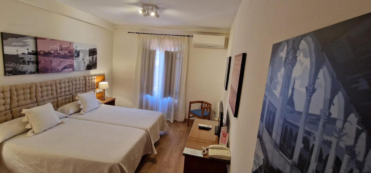 Hostal Santo Tome Toledo Eksteriør bilde